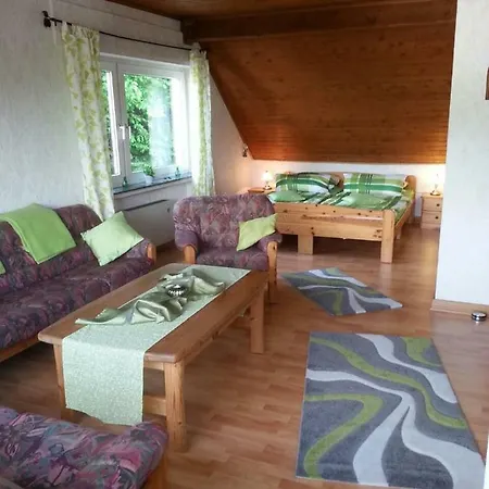 아파트 Ferienwohnung Moseltal 브로덴바흐